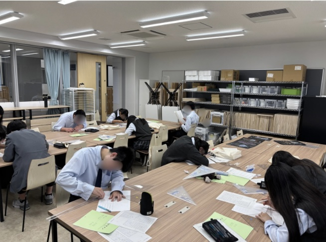 2年　工業デザイン　作図02